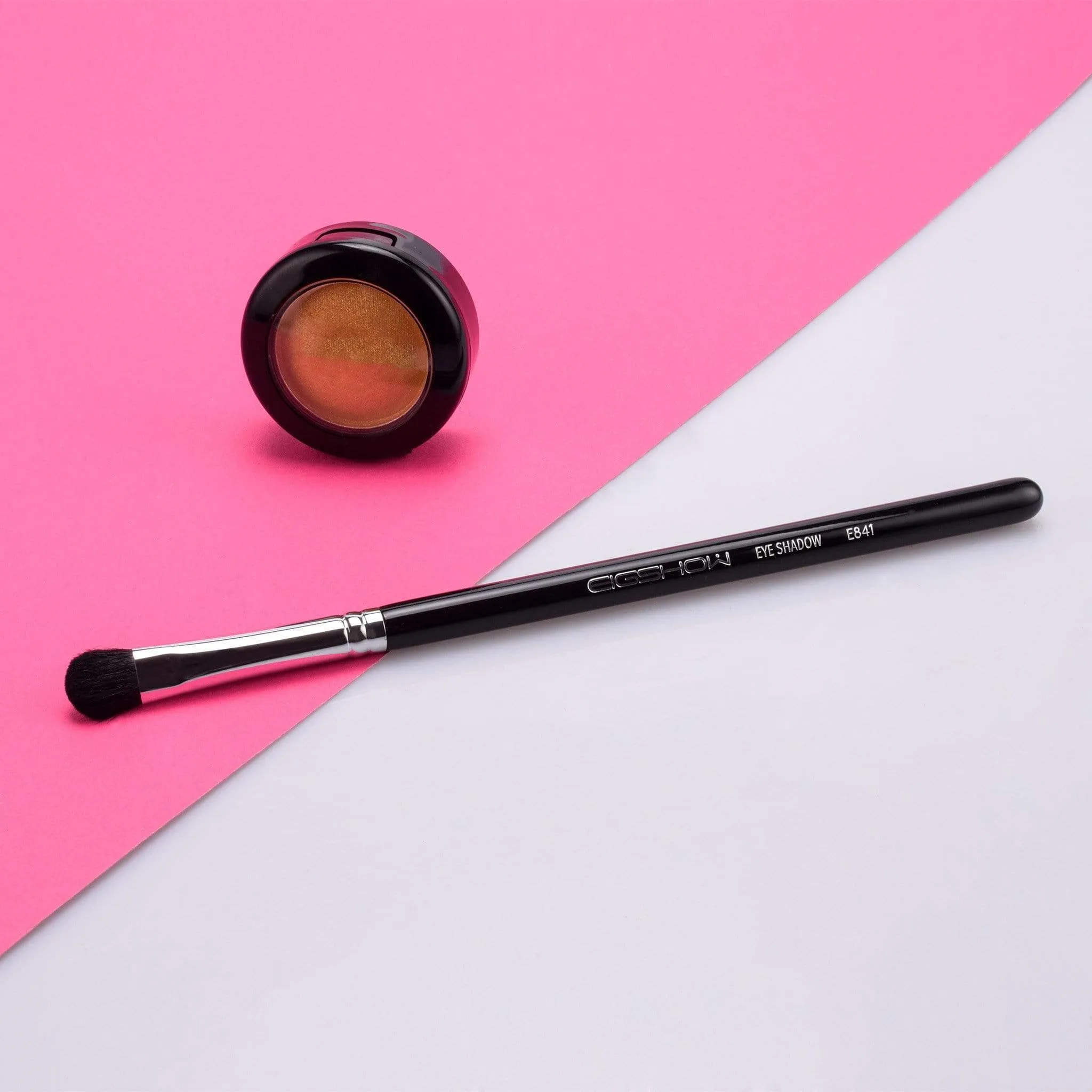 E841 - EYE SHADOW BRUSH